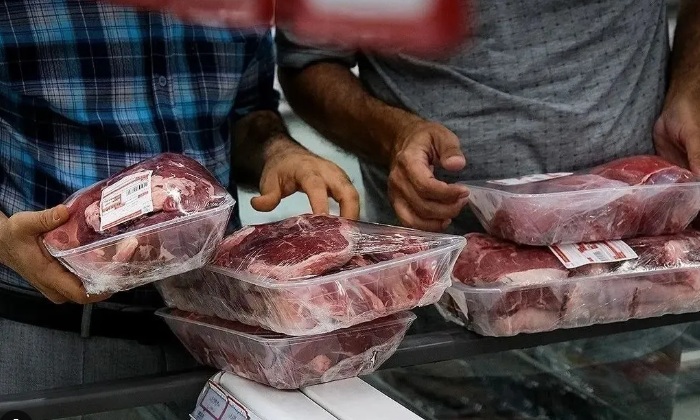 ثبات بازار گوشت با افزایش عرضه دام داخلی