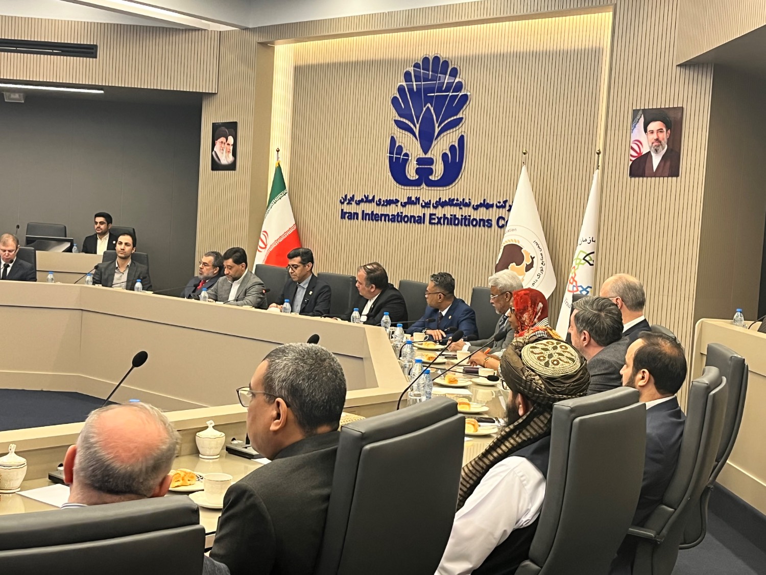 بین‌المللی‌سازی صنعت دام و طیور با حضور بیش از ۳۰ سفیر و رایزن اقتصادی