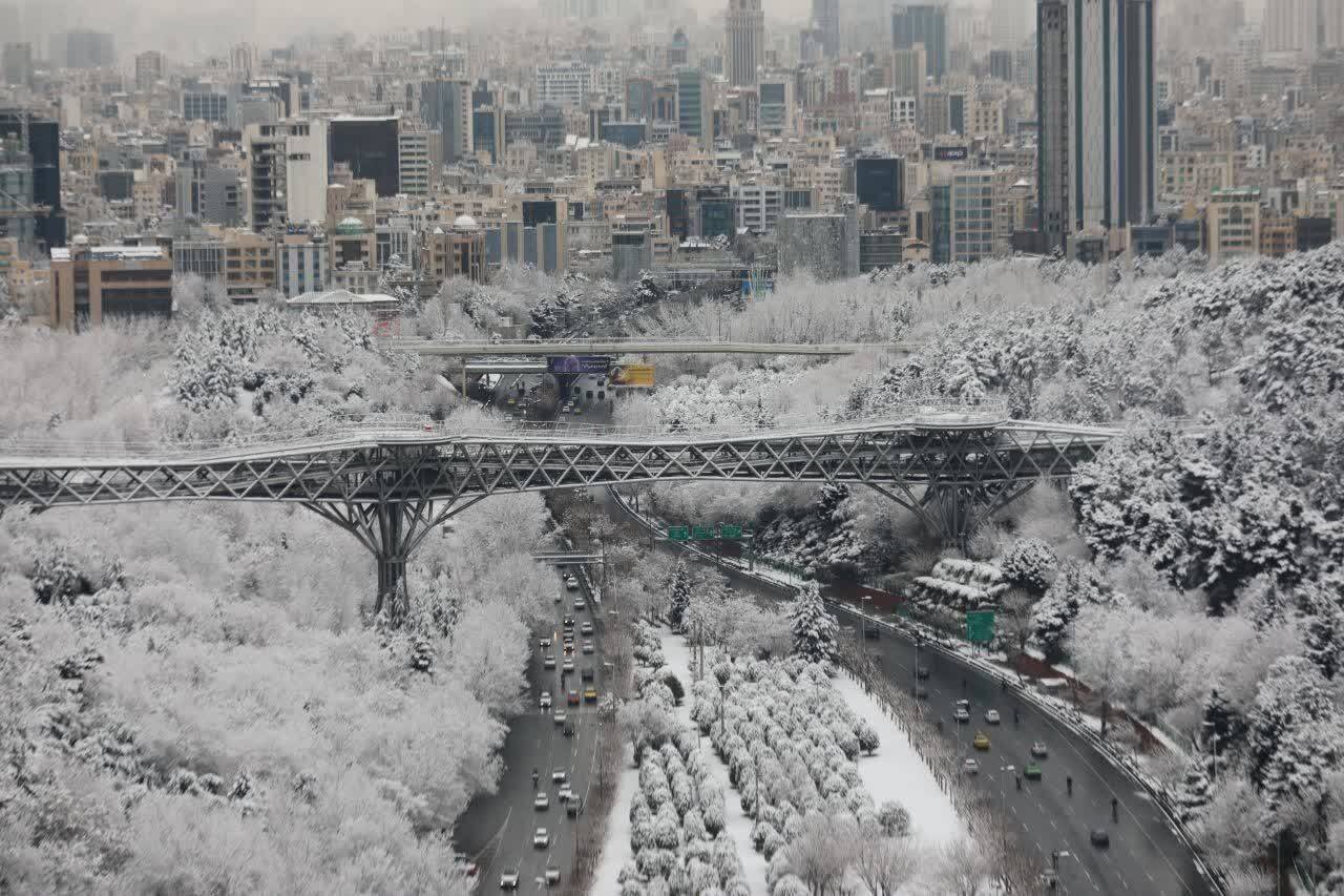 باران و برف در راه تهران